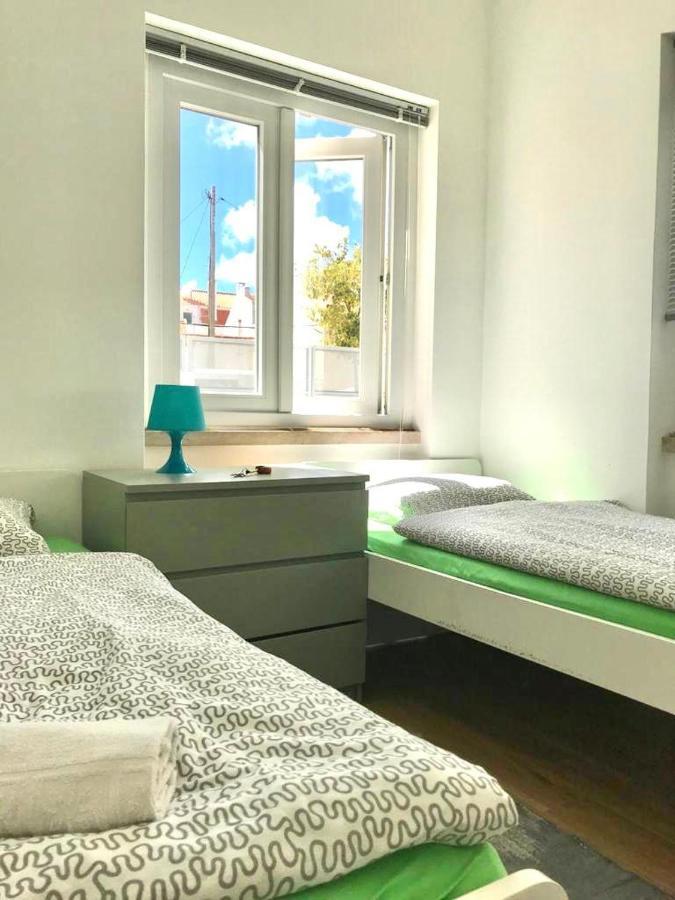 Getwet Surfcamp Bed & Breakfast Costa da Caparica Exterior photo