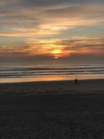 Getwet Surfcamp Bed & Breakfast Costa da Caparica Exterior photo